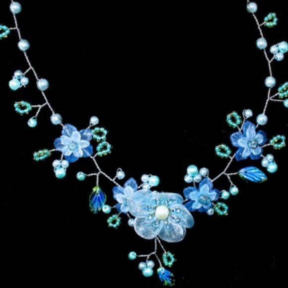 FRENCH HAND WIRED GLASS BEAD FLORAL NECKLACE - Picture 12 of 12